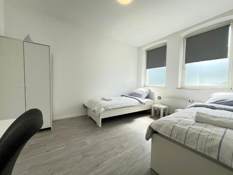 Bed, Photo of the whole room, Seating area, Bedroom, wardrobe