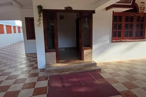 SHI's Alayam 3BHk Villa in Avinashi road, near Railway station Villa in Coimbatore