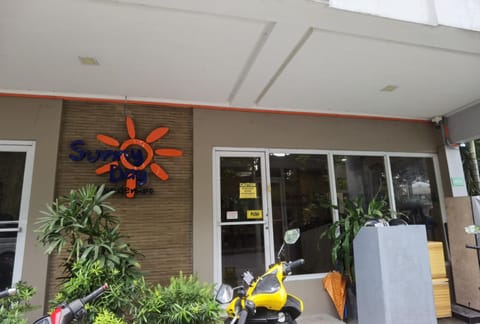 Sunny Day Residences Cainta Hotel in Antipolo