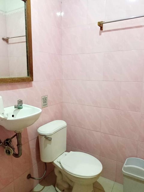 Regular Room in Casa de Piedra Pension House Inn in Bicol