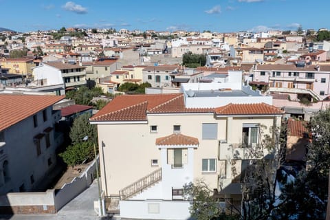 Property building, Bird's eye view