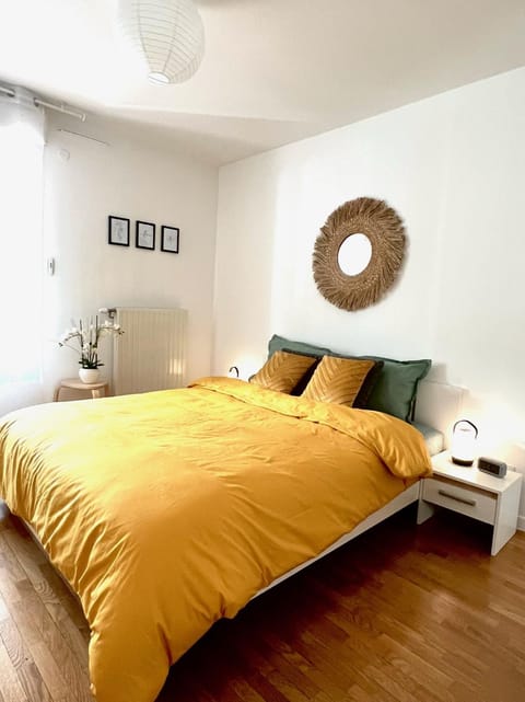 Bed, Bedroom