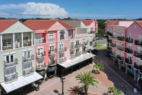 Unique Stay with European Charm Condo in Palm Coast