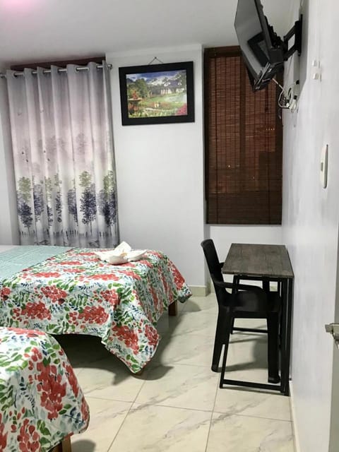 Bed, Bathroom, TV and multimedia, Street view, Family, fireplace, locker, towels