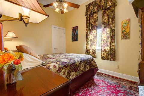 R&B Award Winning B&B - Adult Only Bed and Breakfast in Faubourg Marigny