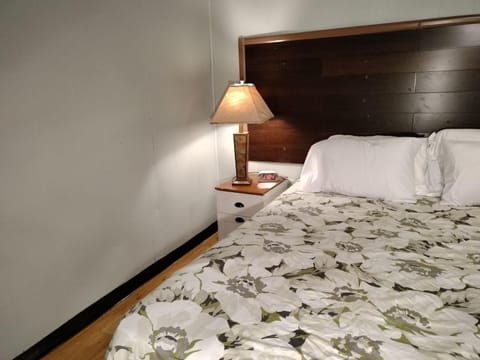 LOVELY ONE BEDROOM BASEMENT PLACE Eigentumswohnung in Frederick