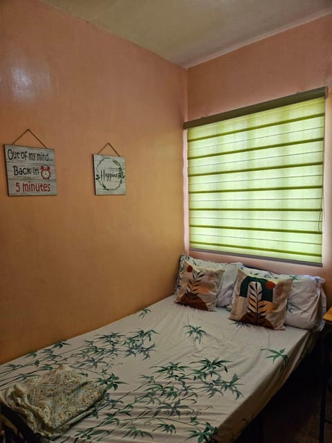 Mel's Place 2BR Apartment Unit1 in Batangas City Condo in Batangas