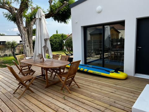 Patio, Balcony/Terrace, sunbed