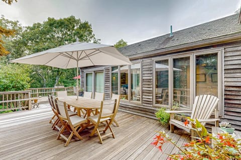 Nana’s Big Treehouse House in Tisbury