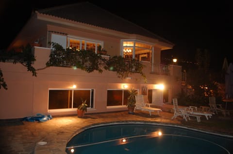 Luxury Villa with Pool Sea and Mountain Views in Puerto de la Cruz Villa in Puerto de la Cruz