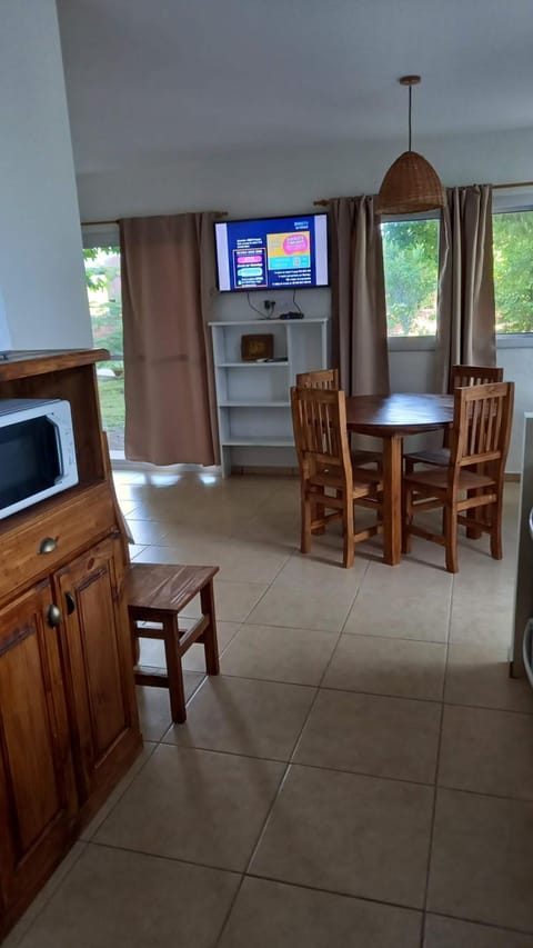 TV and multimedia, Kitchen or kitchenette, Dining area