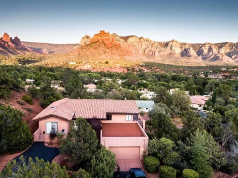 180º Red Rock Views, Central Location, 4 Bed 3 Bath House in Sedona