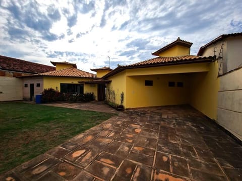 Linda casa com vista para lagoa House in São Pedro da Aldeia