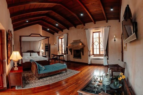 Sharazade - Boutique Stay Pool Magical Setting Bed and Breakfast in Antigua Guatemala