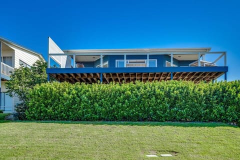 8 Davies St Encounter Bay - No Linen Included - Wi-Fi - Sea Views House in Encounter Bay