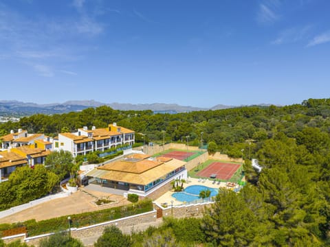 Aucanada Golf Villa in Raiguer