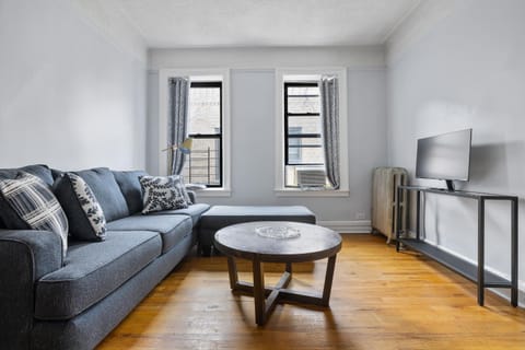 Live Upper Manhattan on a Budget Apartment in Upper Manhattan