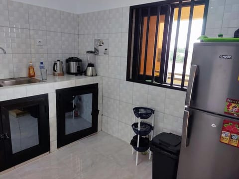 Lovely large studio with a balcony in Adidogomé, Lomé Condo in Lomé
