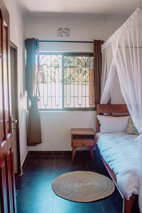 Tropicana House Bed and Breakfast in Arusha