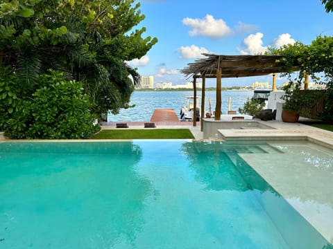 4BR Lakefront Villa with Private Pool by Solmar Rentals Villa in Cancun