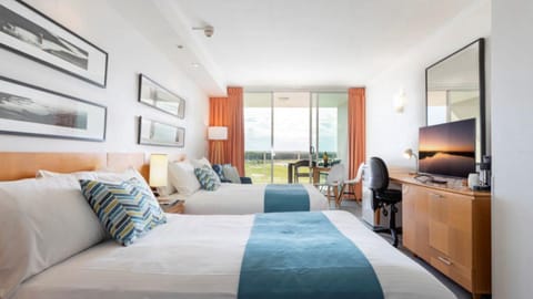 Lovely Studio Apartment Overlooking Golf Course! Maison in Pelican Waters