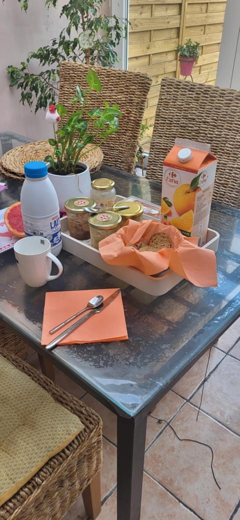 chambre dans maison coquette et accueillante Vacation rental in Dunkirk