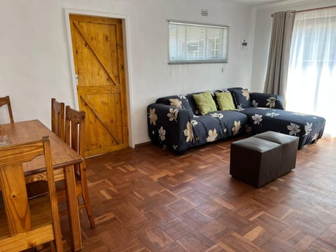 Nabeelah's Guesthouse Condo in Roodepoort