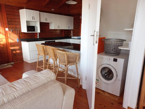 The beach cabin with pool Condo in Port Alfred