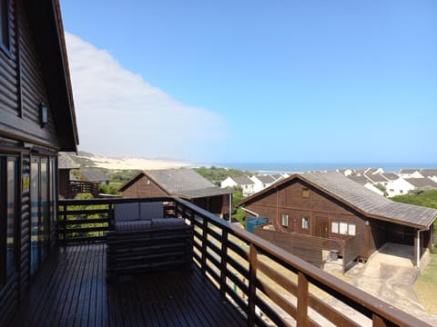 The beach cabin with pool Condo in Port Alfred