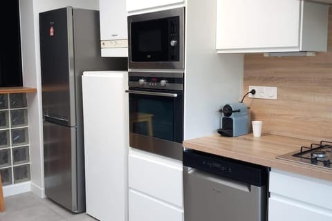 Kitchen or kitchenette, dishwasher, minibar, pet friendly, stove