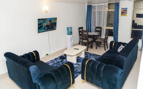 Communal lounge/ TV room, TV and multimedia, Living room, Seating area, Evening entertainment