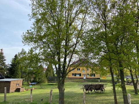 Ferienwohnungen Gelbes Haus im Lausitzer Seenland Apartment in Senftenberg