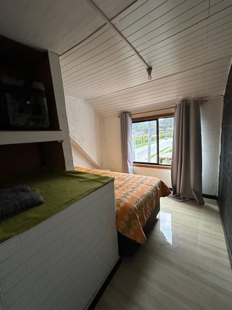 Apartamento segundo piso por día en isla teja Apartment in Valdivia