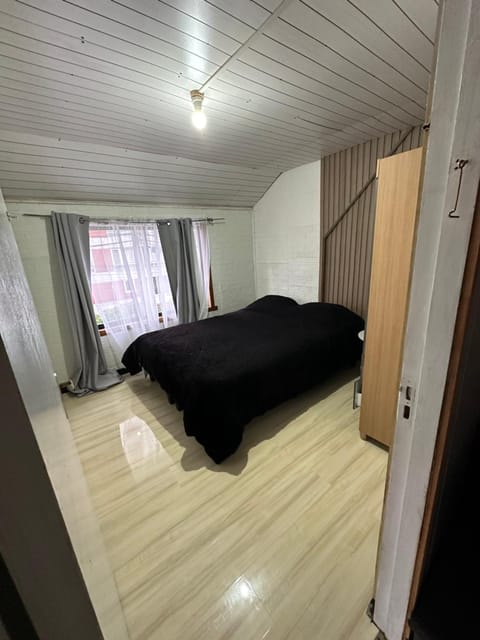 Apartamento segundo piso por día en isla teja Condo in Valdivia
