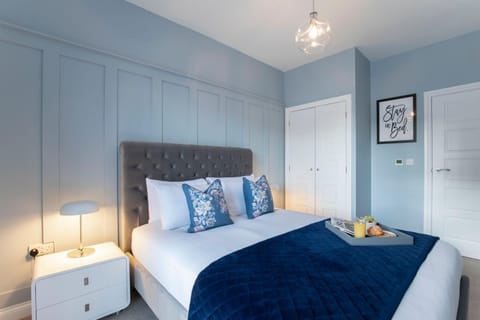 Elliot Oliver - Luxurious Two Bedroom Apartment in The Docks Copropriété in Gloucester