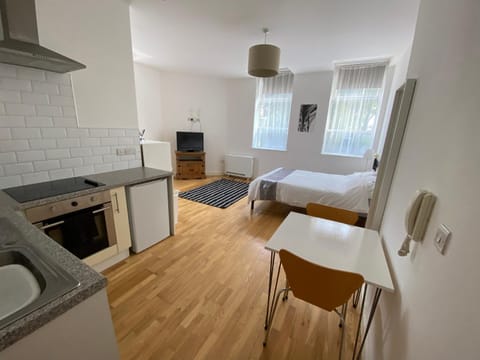 Midland apartments- Open plan Apartment in Leicester