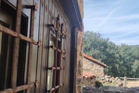 Casa con encanto LagunaNegra y Urbion House in La Rioja