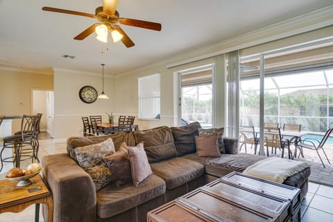 Spacious Cape Coral Home with Screened Lanai and Pool! Casa in Cape Coral