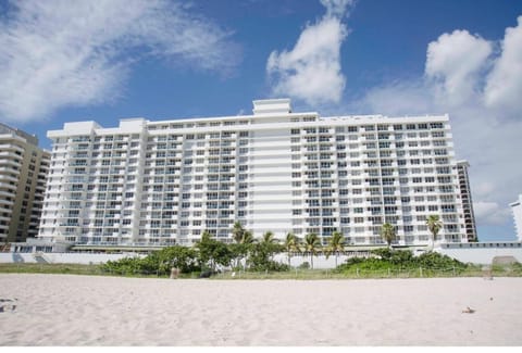 Miami on the Beach - Stunning bay view Apartamento in Miami Beach