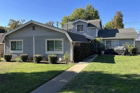 Quiet, Relaxing and Close to most Amenities House in La Verne