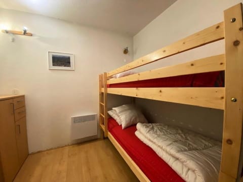 Bed, Bedroom, furniture