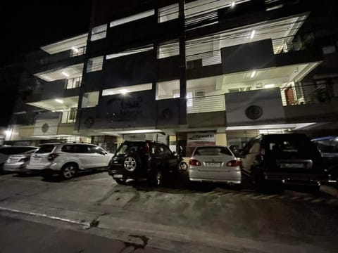 Homey Condo w/Surround Sound for Netflix Appartement-Hotel in Las Pinas