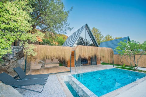 Pool view, Swimming pool