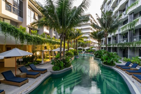 Pool view, Swimming pool