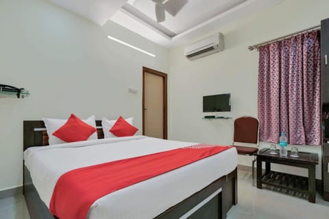 OYO Flagship Hotel Dream Connect Hotel in Hyderabad