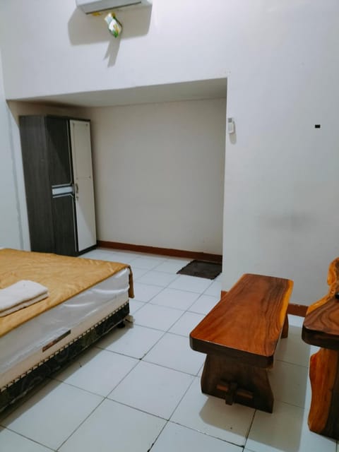 Mozza guest house Hostel in Special Region of Yogyakarta