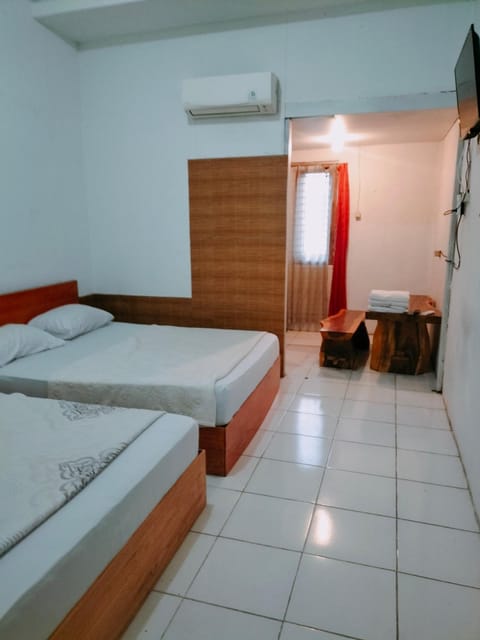 Mozza guest house Hostel in Special Region of Yogyakarta