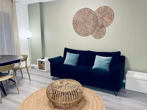 Chez la Clo' - joli 2 pièces, parking gratuit, accès direct tram 2 min à pied Apartment in Strasbourg