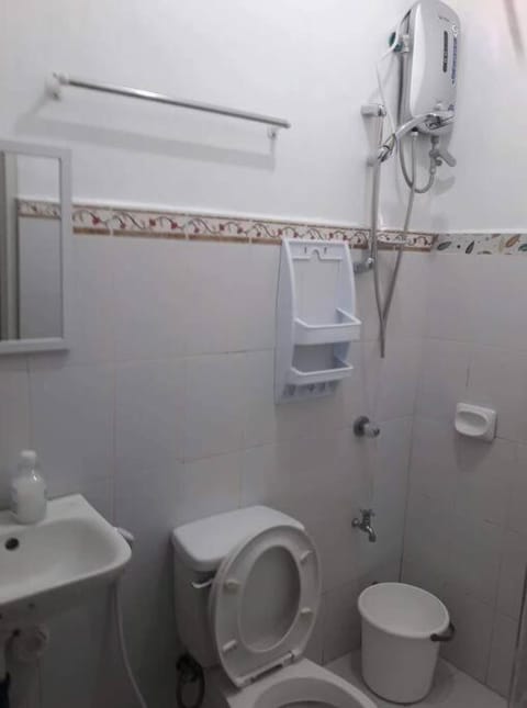 Shower, Toilet, Bathroom, bidet