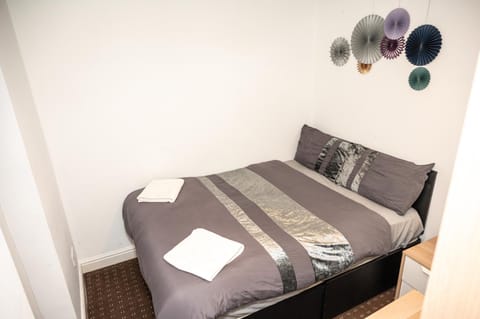 BV Homely Cozy Studio Apt Free Parking 10 Mins From Town Centre Apartment in Huddersfield